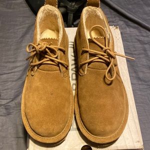 Bearpaws size 8 womens. Brown. Wore once.